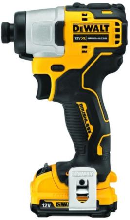 Компактный импульсный бесщеточный шуруповерт DCF801D2-QW DeWalt
