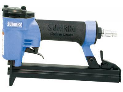 Пистолет гвоздезабивной пневматический SUMAKE F-18/30  гвоздь 10-30мм 1х1.25