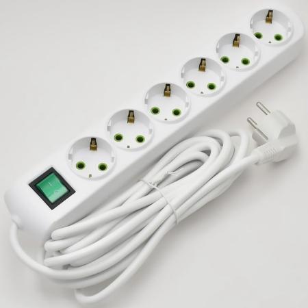 Lezard LETITIA Удлинитель с/з 6 входа 5 метра с выключателем 721-0605-602